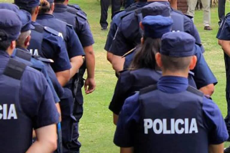 El Día Nacional del Policía se conmemora cada 19 de abril con el objetivo de brindar mayor reconocimiento y honrar la labor de quienes representan las fuerzas de seguridad en el país 