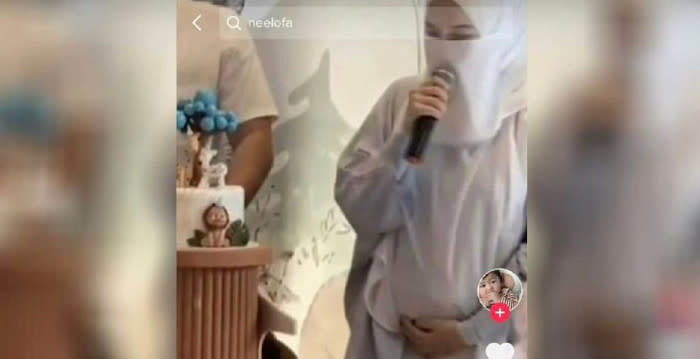 A TikToker shared this video where Neelofa is seen holding her tummy