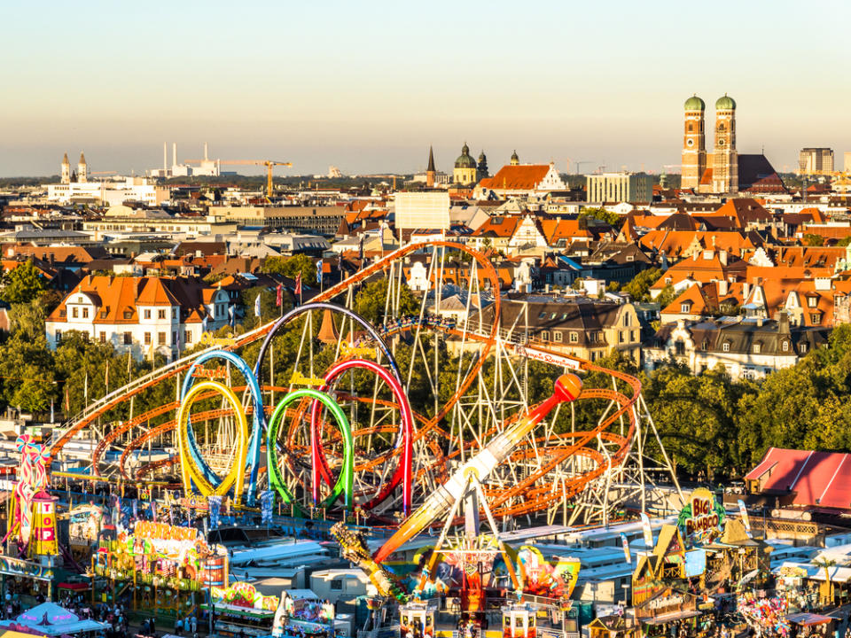 Eine Frage der Perspektive: München hat auch abseits des Oktoberfestes einige zu bieten (Bild: FooTToo/Shutterstock.com)