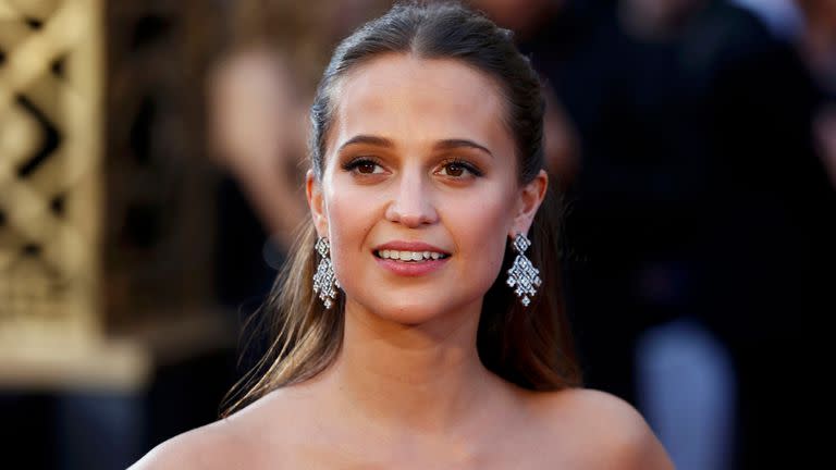 De Alicia Vikander a Sharon Stone y Rita Moreno: cómo las famosas rompieron el tabú de hablar del aborto en Hollywood