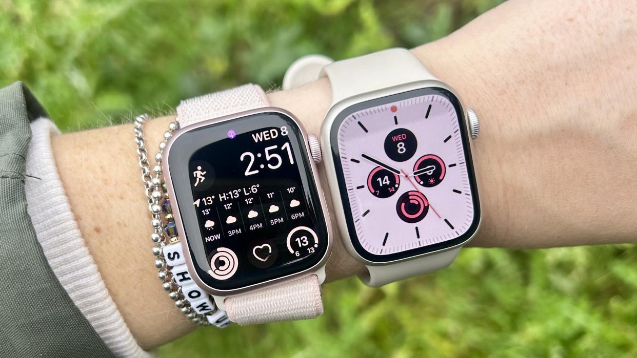  A photo of the Apple Watch 9 and the Apple Watch 8. 