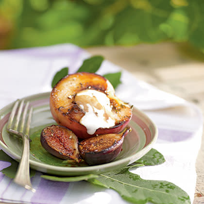 Seared Figs and White Peaches with Balsamic Reduction