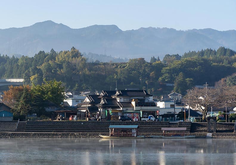 國人遊日喜好漸從都市轉往鄉鎮，山富旅遊也跟著著眼經營日本深度旅遊，圖為九州小京都-豆田町。賴永祥攝