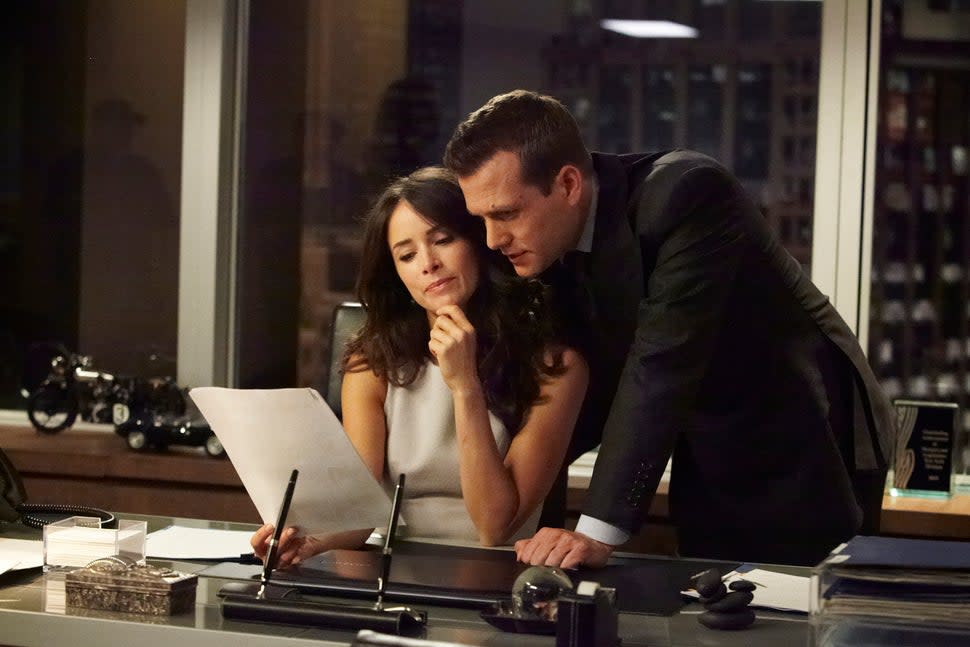 Abigail Spencer and Gabriel Macht on 'Suits'