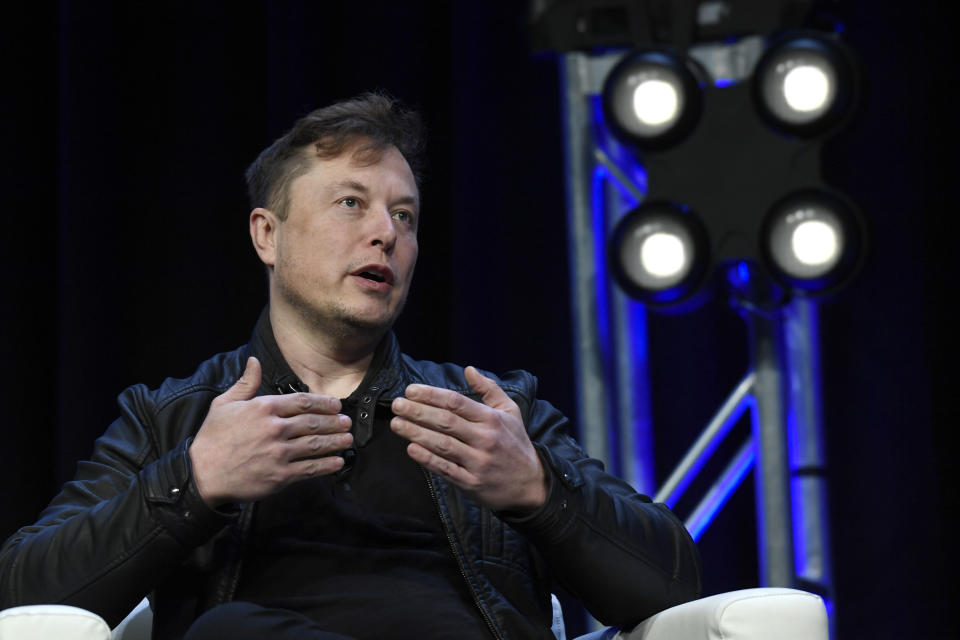 Tesla's $1tn valuation makes Elon Musk richest man in the world