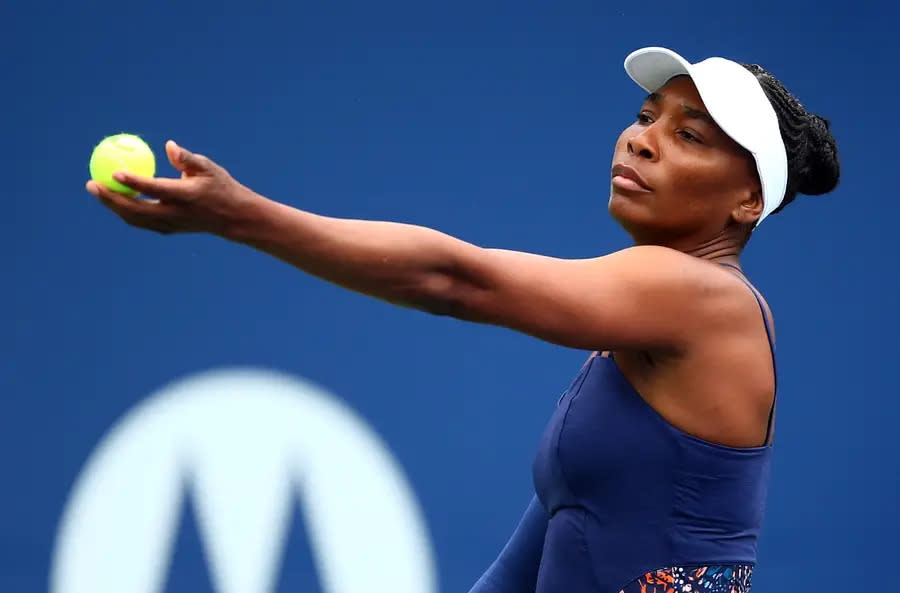 PLATZ 10 - VENUS WILLIAMS: Die ältere Schwester von Serena Williams strich 5,9 Millionen Dollar ein, wobei nur 900.000 Dollar aus sportlichen Erfolgen resultierten. Abseits des Tennis-Courts feierte die 39-Jährige als Unternehmerin wirtschaftliche Erfolge und nahm insgesamt fünf Millionen Dollar ein