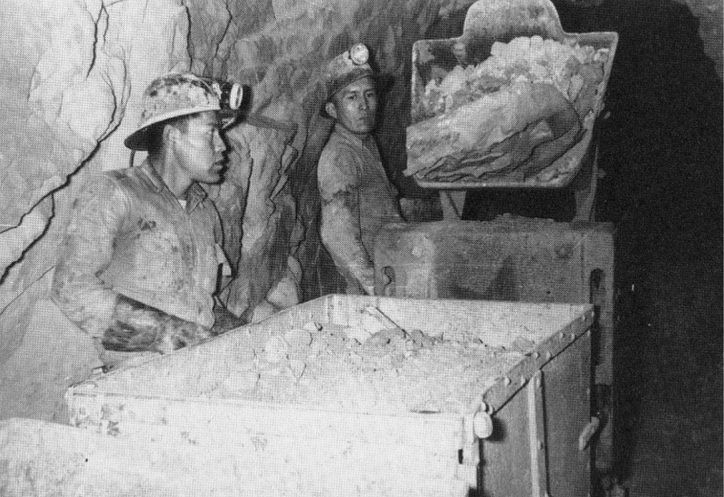  Navajo uranium miners at the Rico Mine in 1953. (Source: The Navajo Uranium Miner Oral History and Photography Project at the Center for Southwest Research, University Libraries, University of New Mexico)