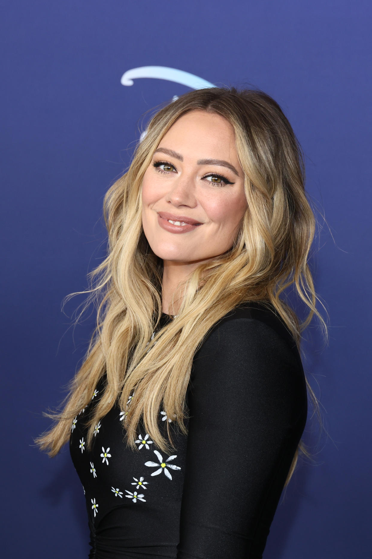 NEW YORK, NEW YORK - MAY 17: Hilary Duff attends the 2022 ABC Disney Upfront at Basketball City - Pier 36 - South Street on May 17, 2022 in New York City. (Photo by Dia Dipasupil/Getty Images,)