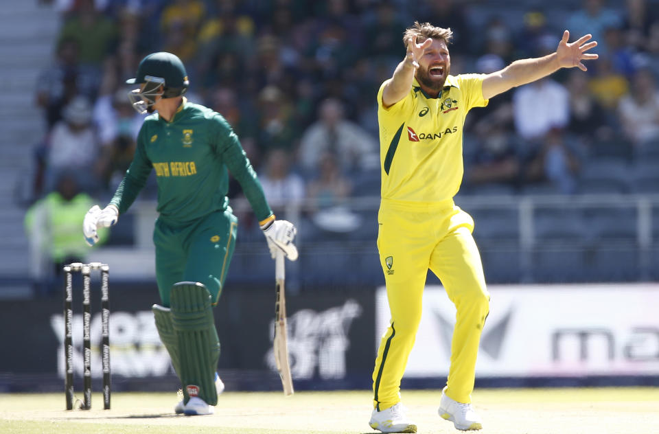 Australia's Michael Neser appeals unsuccessfully the wicket of South Africa's Quinton de Kock during the fifth and final ODI cricket match between South Africa and Australia at the Wanderers Stadium in Johannesburg, South Africa, Sunday, Sept. 17, 2023. (AP Photo)