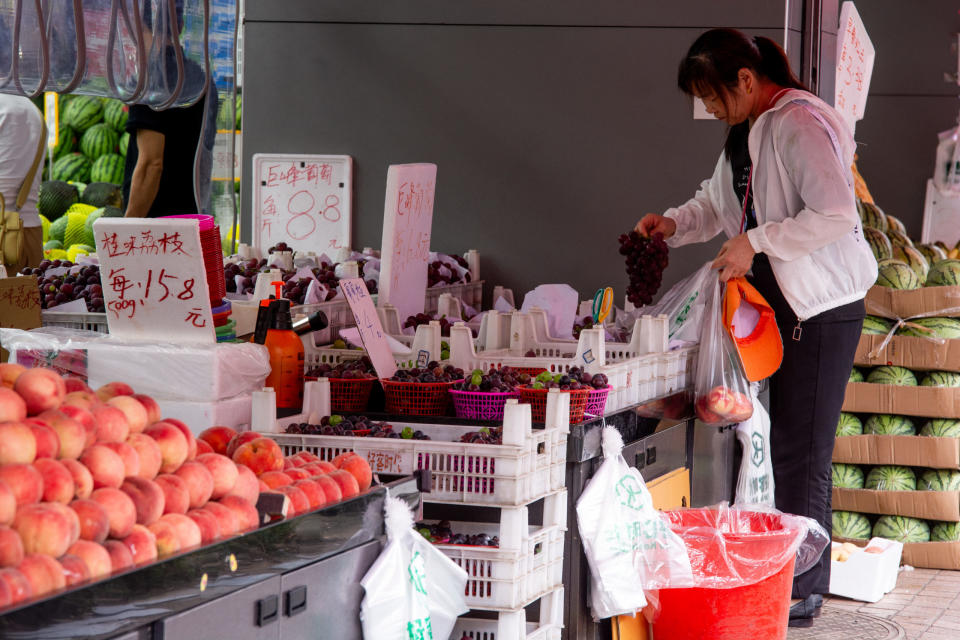 Einige chinesische Städte sind dazu übergegangen, bizarre Geldstrafen zu verhängen, um mehr Geld einzunehmen. - Copyright: NurPhoto / Kontributor / Getty Images