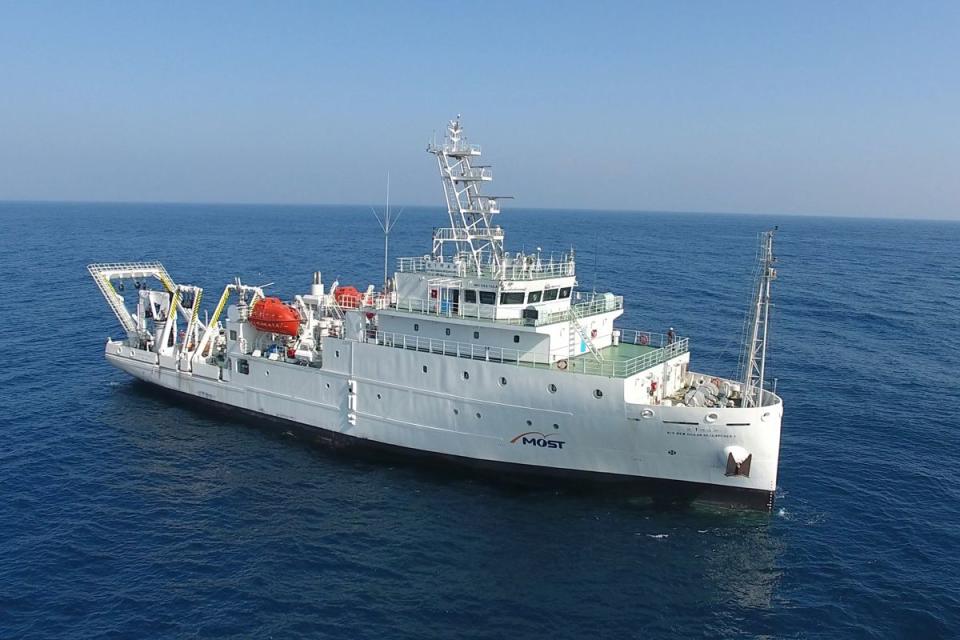 台灣大學研究船「新海研1號」9月底在敏感水域進行研究，遭日本公務船廣播驅離。（翻攝自國立台灣大學海洋研究所官網）
