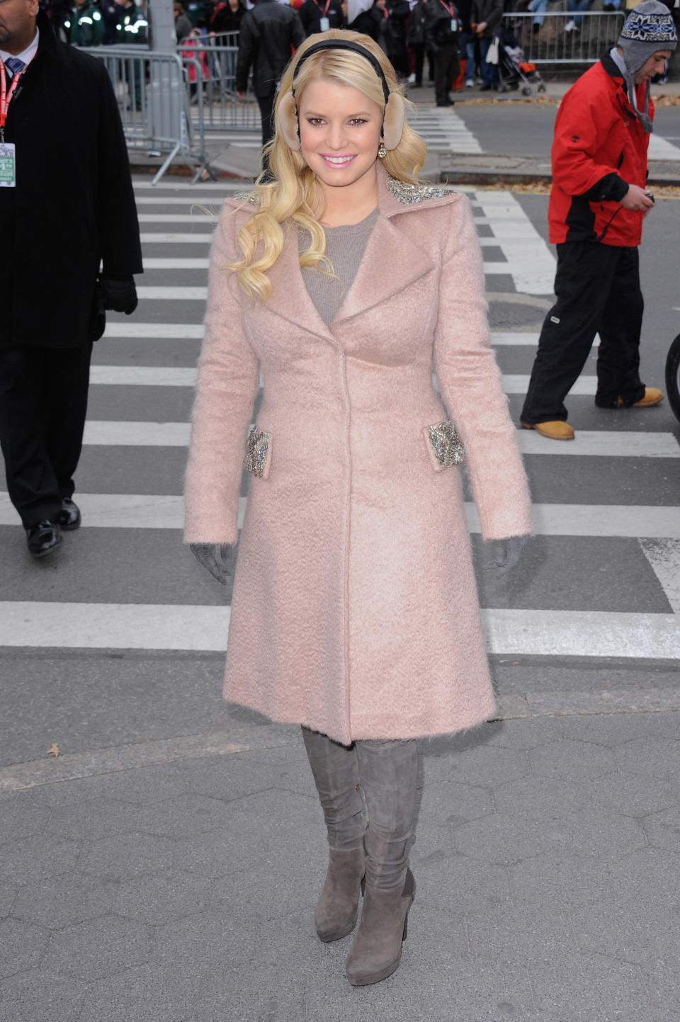 Jessica Simpson in a disproportionate coat