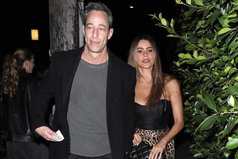 <p>The Hollywood Curtain / BACKGRID</p> Sofía Vergara and Justin Saliman on a date in Santa Monica on Nov. 4.