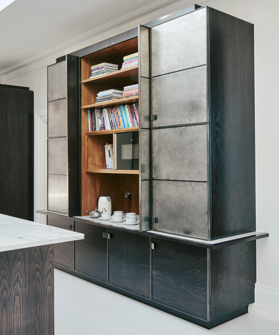 Kitchen with metal breakfast bar