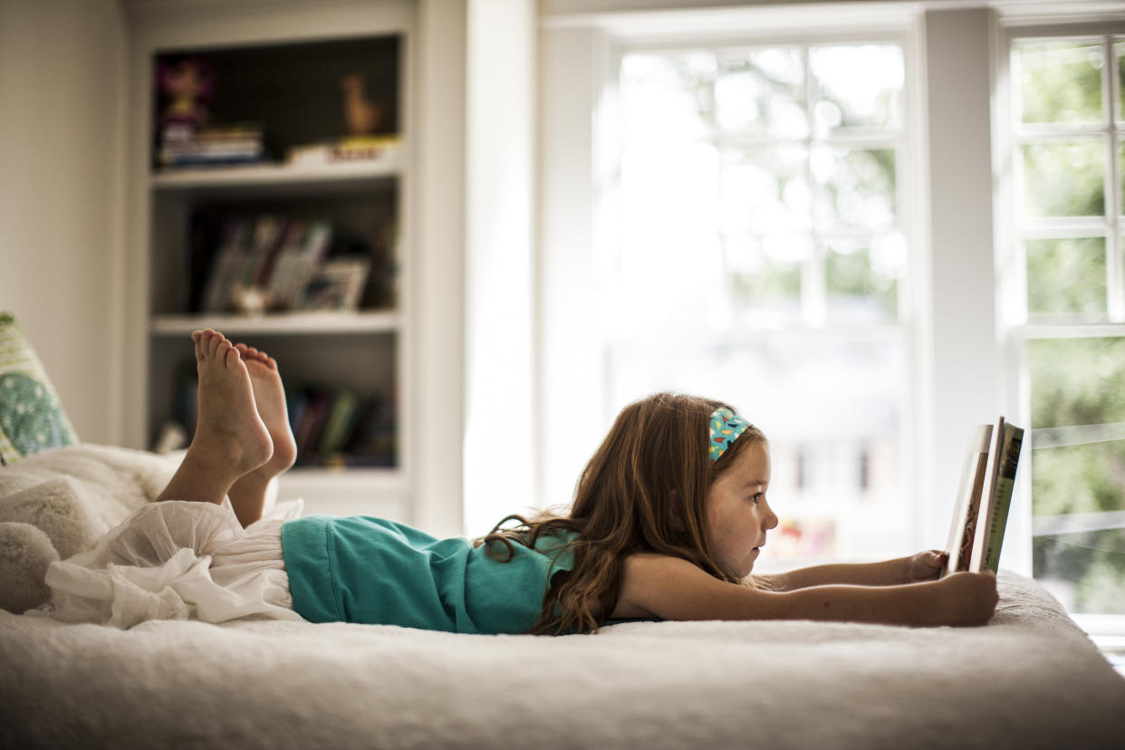 During kids' summer break, is it OK for them to stay home alone? Experts say it depends on the child's maturity level and what the laws in your specific state indicate. (Photo: Getty Creative)