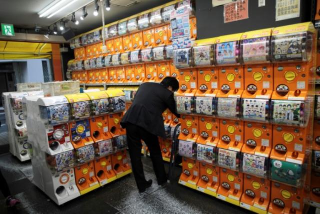 Weird but cute: Japan's capsule toys play big in Internet age