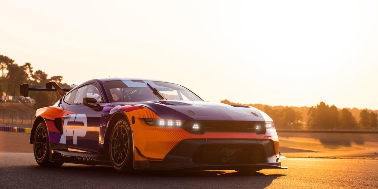 ford mustang gt3 race car front