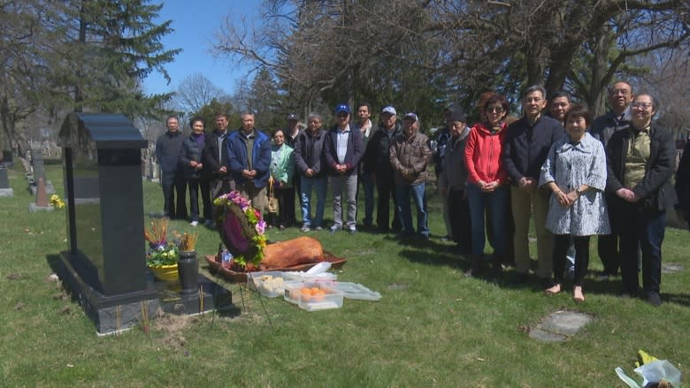 Tomb sweeping tradition extra special this year as Chinese community celebrates 100th anniversary