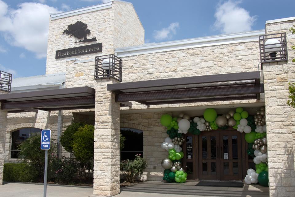 FirstBank Southwest celebrated its 115th anniversary Tuesday at their location on Georgia Street.