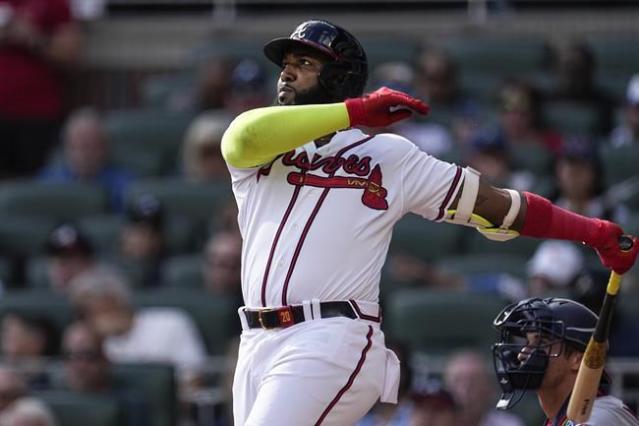 Swanson hits 2 HRs, drives in 7 as Braves beat Brewers 8-1