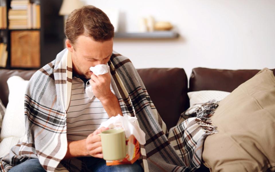 It's the news women dreaded: apparently there is a scientific basis for man flu - E+