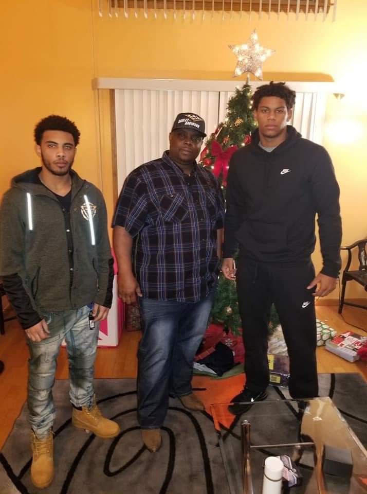 Drew Ogletree (right), Aaron Ogletree (left) and their father, Andre, built a new relationship in 2018, just two years before Andre died from COVID-19 complications.