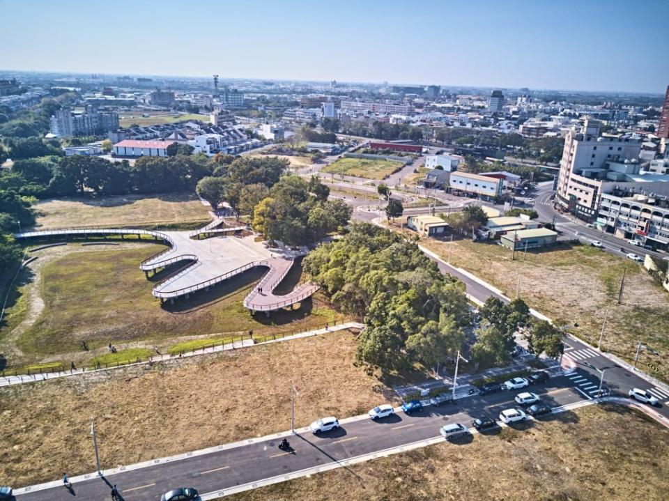 保留生態的長勝營區市地重劃區將標售商業區抵費地。（市府提供）