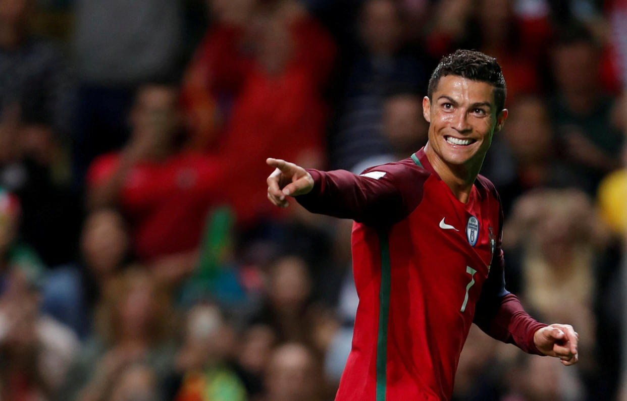 Cristiano Ronaldo, también podría jugar en Rusia su último Mundial. El de Catar 2022 le pillaría con 37, aunque ya sabemos que el portugués es un portento físico. (Foto: Rafael Marchante / Reuters)