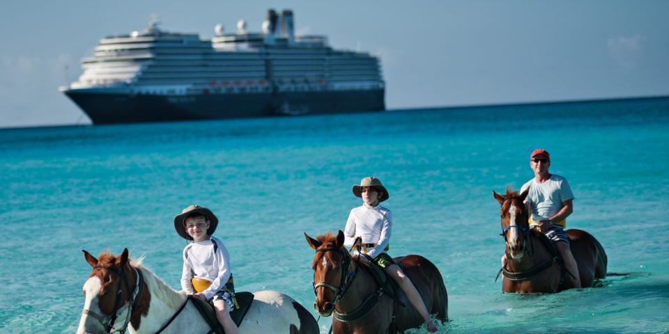 Half Moon Cay, Carnival