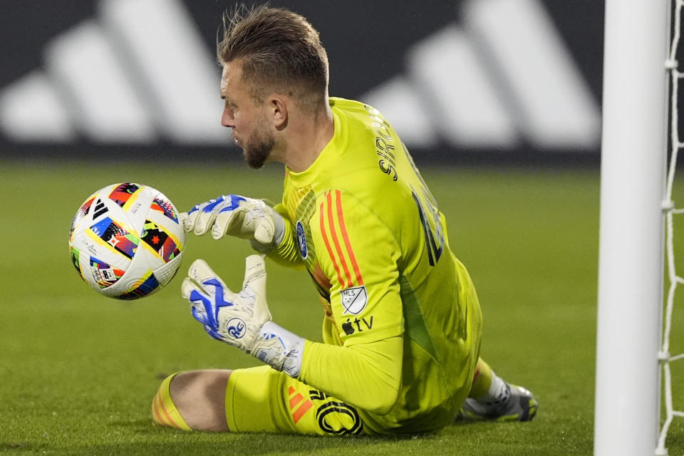 CF Montréal goalkeeper Jonathan Sirois defends the goal during the second half of an MLS soccer match against the FC Dallas, Saturday, March 2, 2024, in Frisco, Texas. (AP Photo/LM Otero)