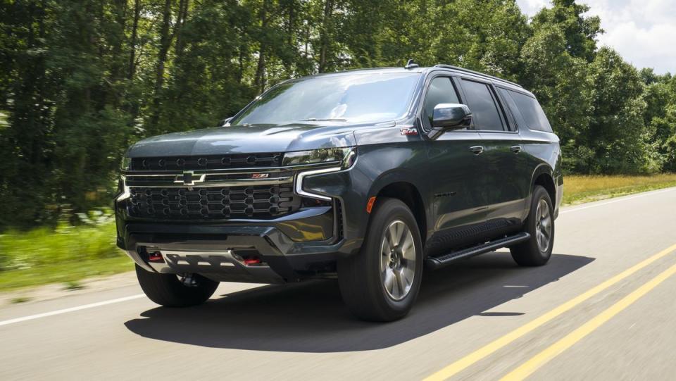 11) 2022 Suburban