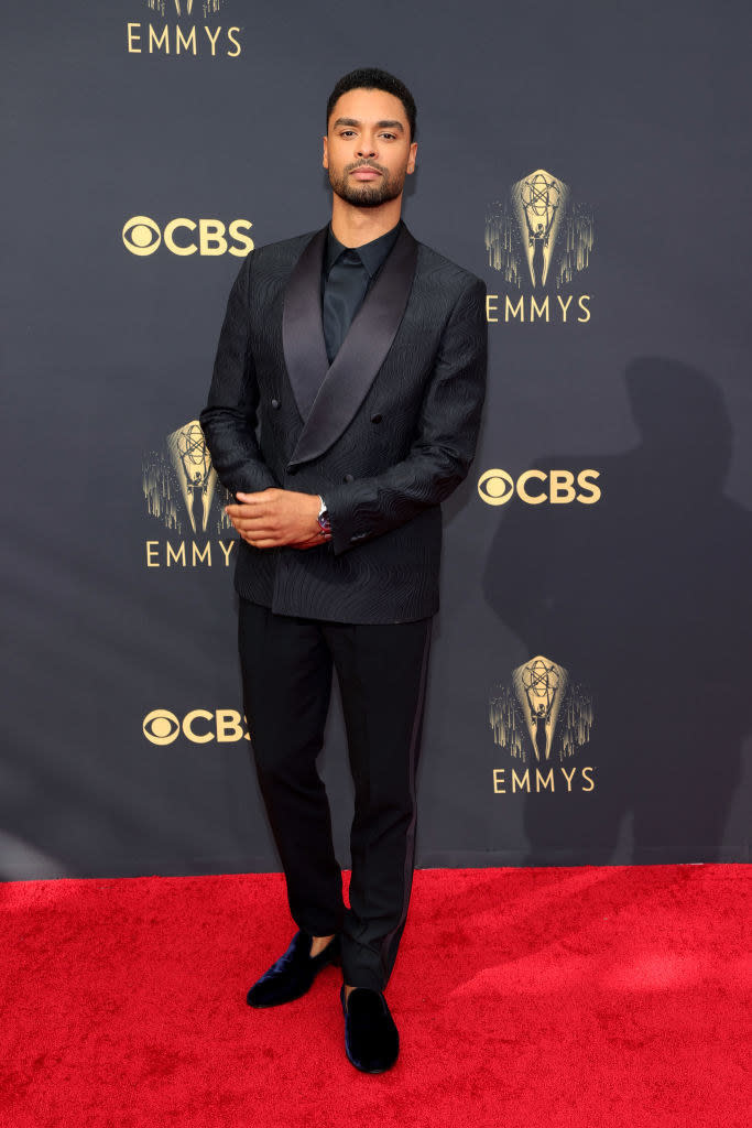 Regé-Jean Page on the red carpet in a black tux