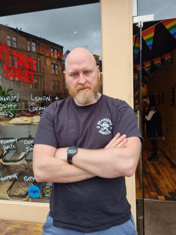 Glasgow Times: Ian from Brawesome bagels supports the strike