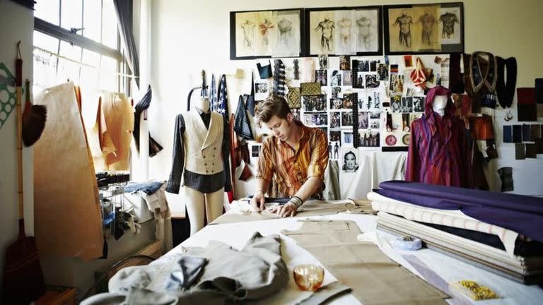 Industrias como la de la moda son muy atractivas para muchos jóvenes que sueñan con crecer en un mundo glamuroso