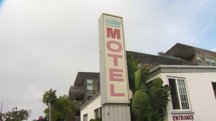 The Holiday Motel located at 11th Street and Pico Boulevard in Santa Monica. (KTLA)