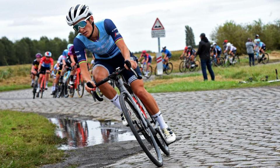 Lizzie Deignan rides during the first edition of the women elite race of the Paris-Roubaix cycling event