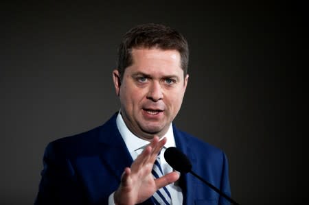 Leader of Canada's Conservatives campaigns in Winnipeg