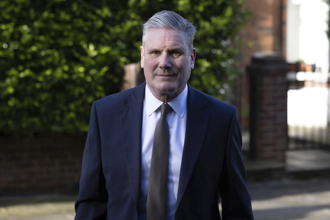 Photo by: zz/KGC-254/STAR MAX/IPx 2024 4/17/24 Sir Keir Starmer - Leader of The Labour Party and Leader of The Opposition - is seen leaving his home on April 17, 2024 to attend the weekly session of The Prime Minister's Questions at The Houses of Parliament. (London, England, UK)