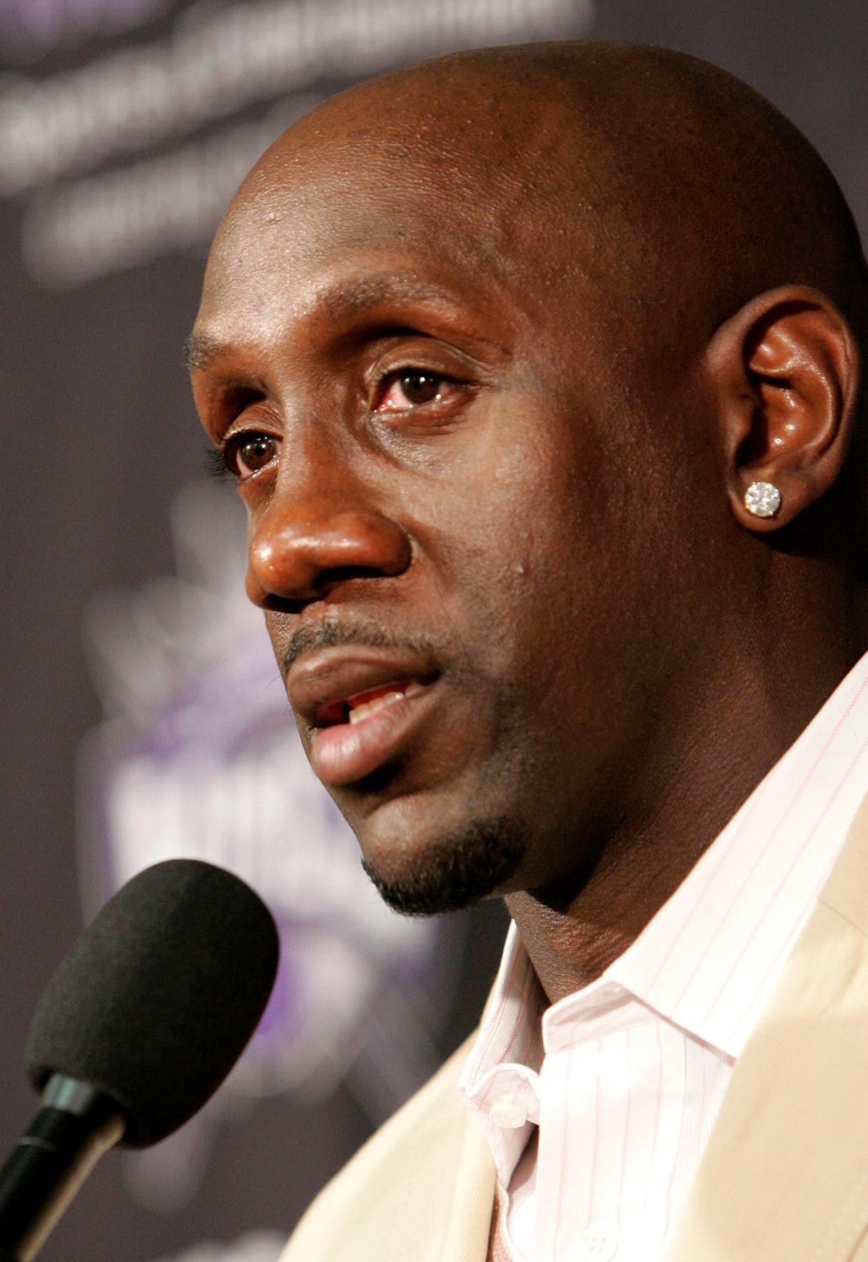 Former Sacramento Kings guard Bobby Jackson announced  his retirement from the NBA during a news conference at Arco Arena in Sacramento, Calif., Friday, Oct. 23, 2009.  Jackson, who played six of his 12 season with the Kings, will take a job with the team. (AP Photo/Rich Pedroncelli)