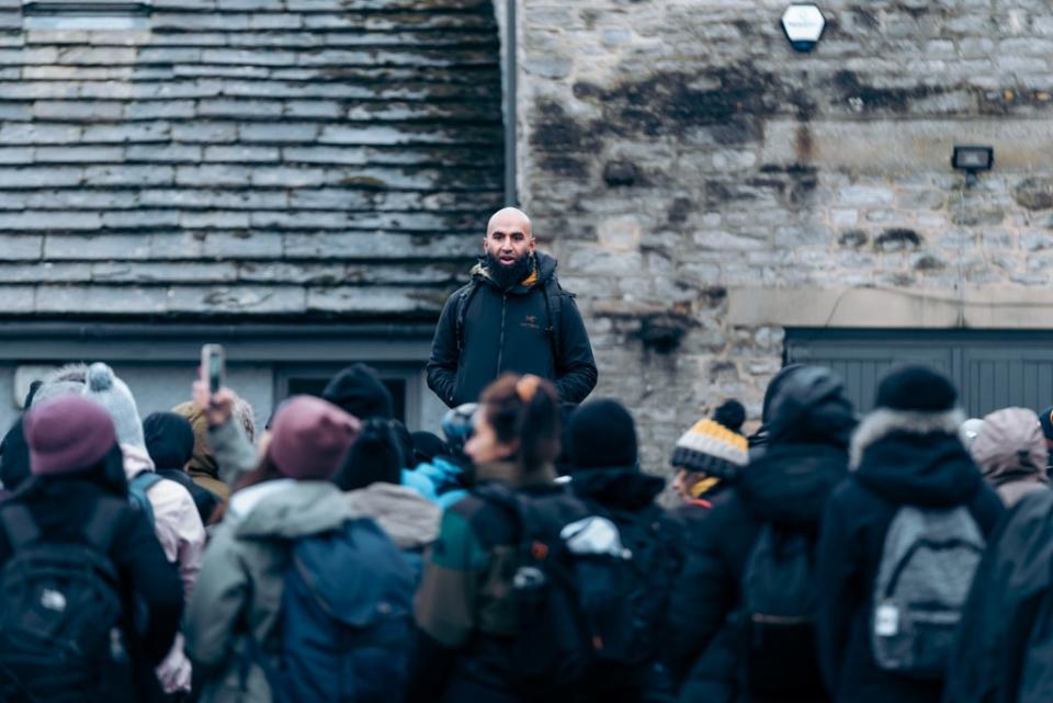 Haroon Mota addresses a crowd of hikers (Haroon Mota/Muslim Hikers)