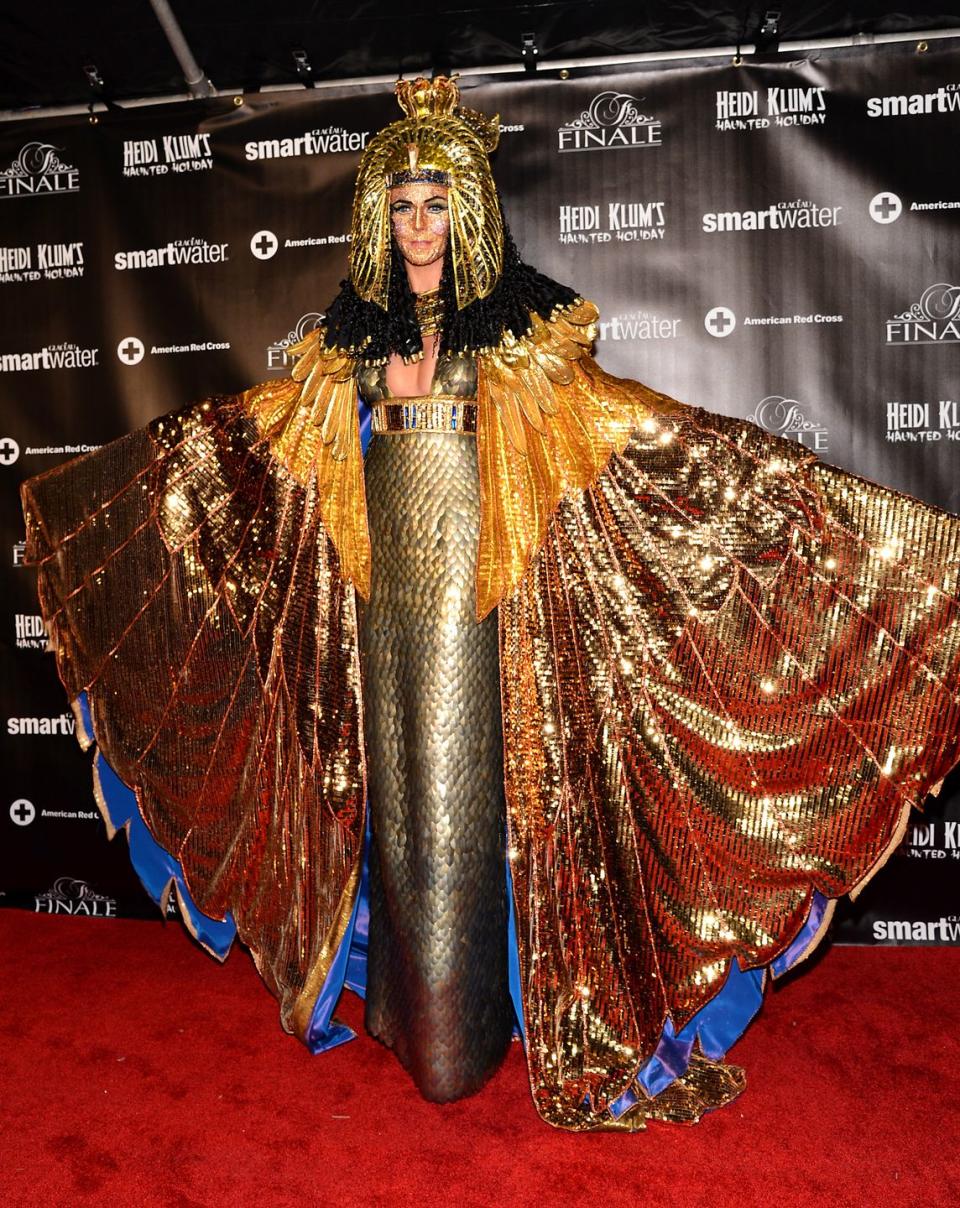 2012: Cleopatra