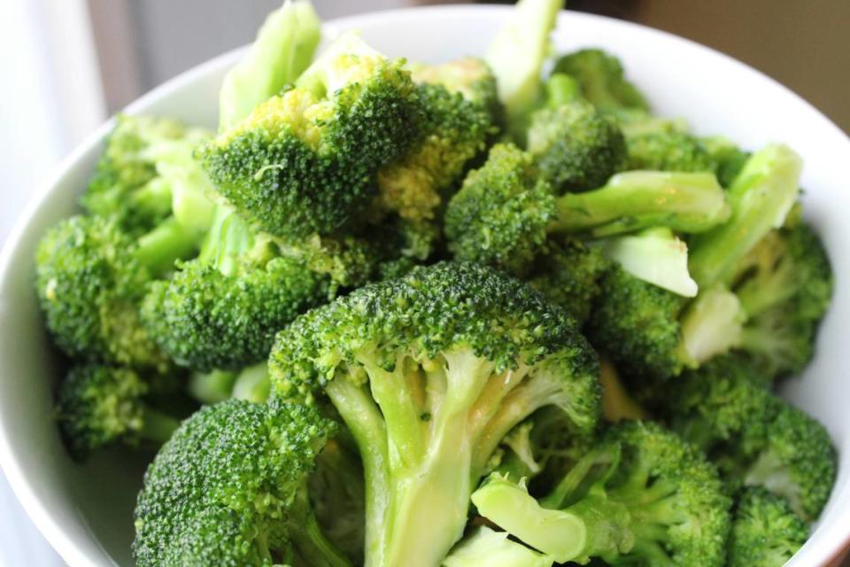 Brócoli, aliado de la salud celular.