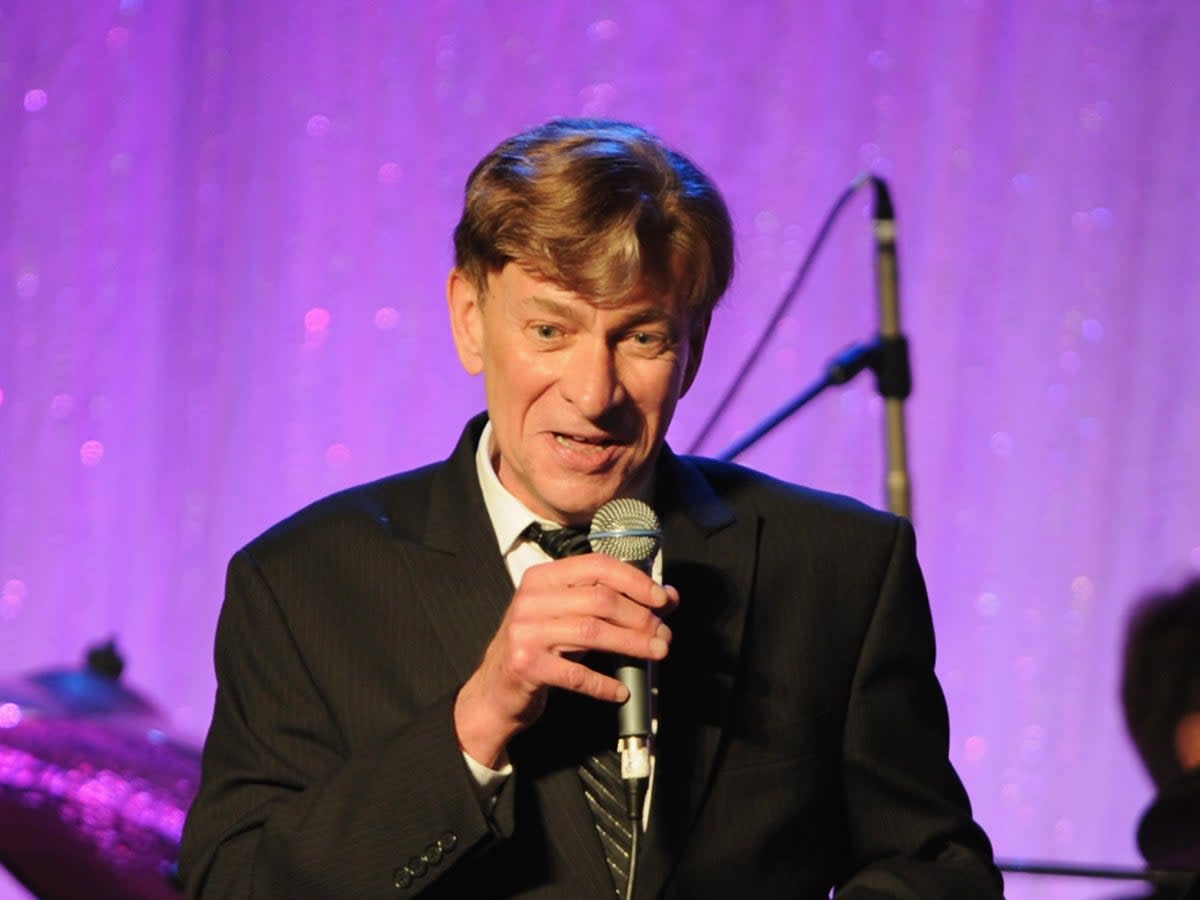Caldwell performing in 2011 at The Midnight Mission’s Golden Hearts Awards in Beverly Hills, California (Getty Images)