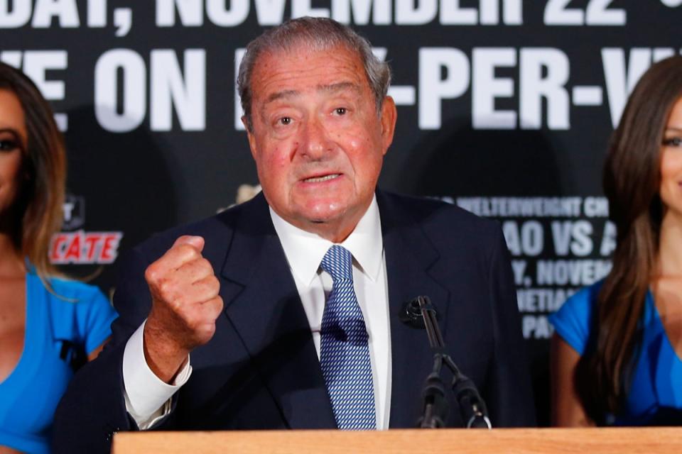 Arum at a press conference in New York City in 2014 (Getty Images)