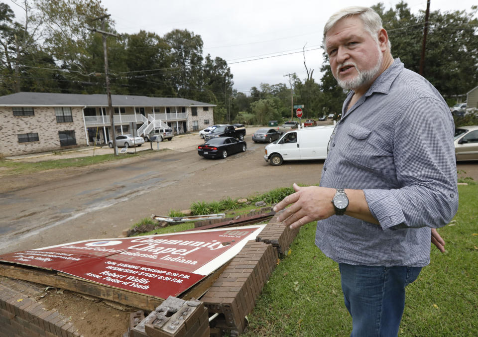 Storm system in Deep South leaves damage and death in its wake