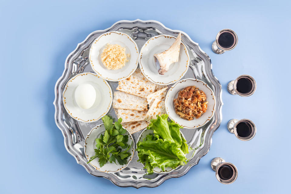 Passover Seder Plate (Marina Moskalyuk / Getty Images/iStockphoto)