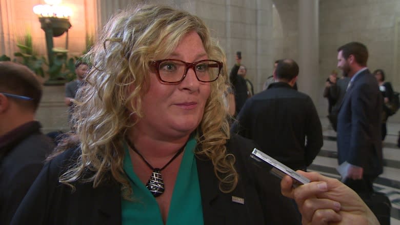 Manitoba budget: Spending praised by some, deficit spending slammed by others