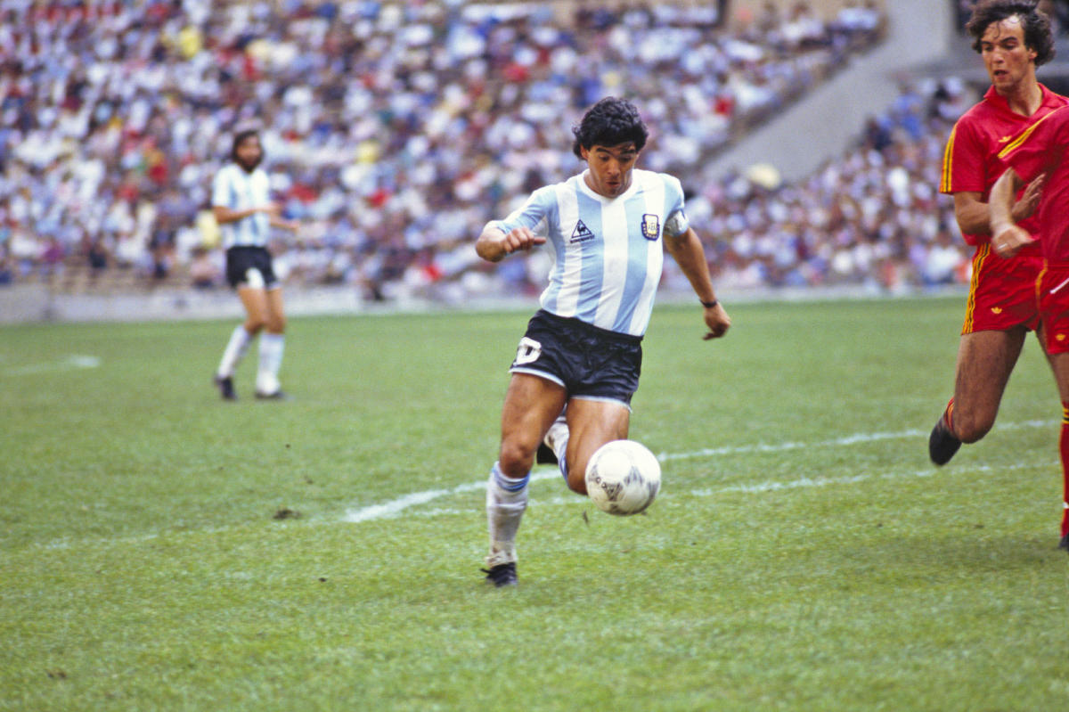 Argentina legend Maradona to sue video game PES 2017 makers Konami