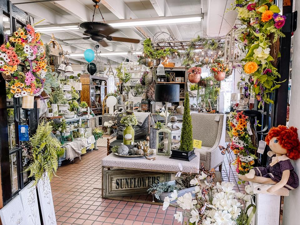 In August 2021, Birdie’s Boutique expanded next door to their Tazewell Pike shop and added new home décor. July 18, 2022.