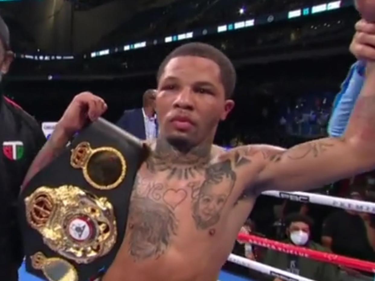 Gervonta Davis celebrates his victory over Leo Santa Cruz (Channel 5)